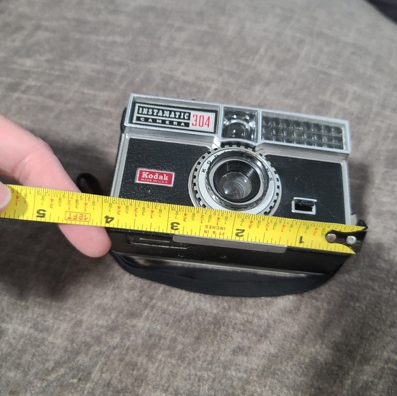 Kodak instamatic 304 camera - Picture 3 of 10